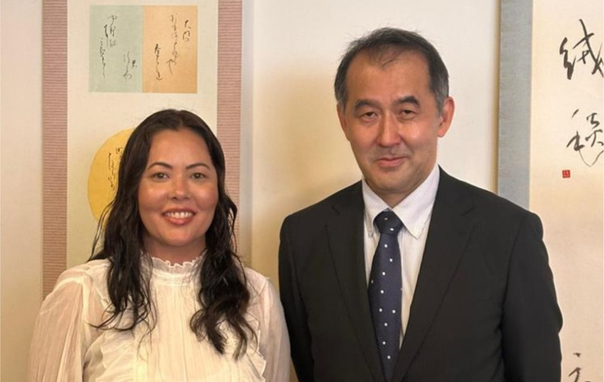 Mônica Nakashima, pres. da ACNBT e o embaixador do Japão, Yasushi Noguch