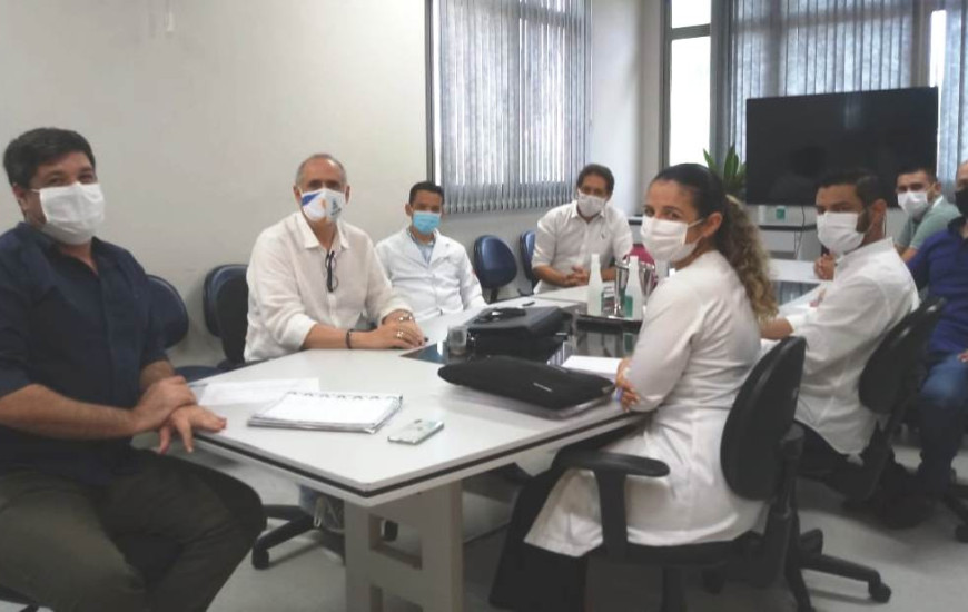 Reunião para tratar sobre a retomada dos serviços ocorreu nesta segunda, 23.