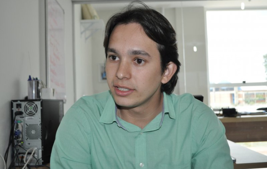 Prefeito diz que pagará até abril