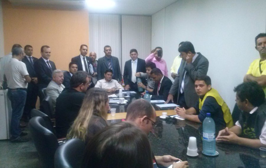 Reunião com vereadores e Polícia Civil