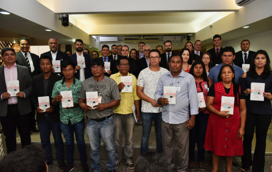 Cartilhas Bilíngues são destinadas aos eleitores indígenas