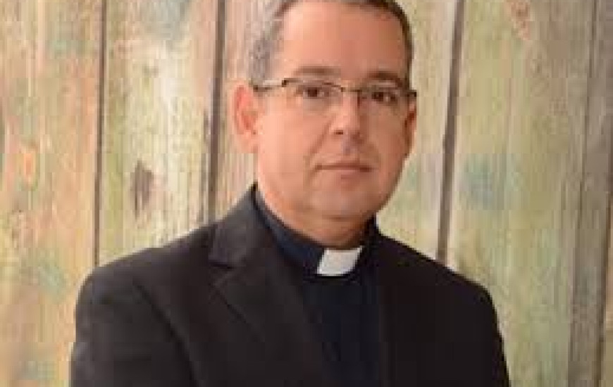 Dom Wellington é natural de Tocantinópolis.