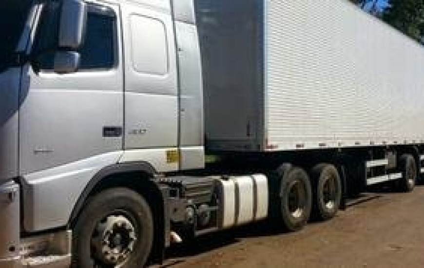 Caminhão levava mais de 8 mil caixas de cerveja