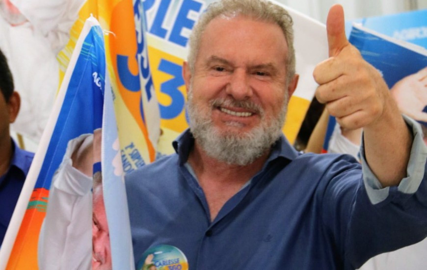 Candidato Mauro Carlesse (Agir)