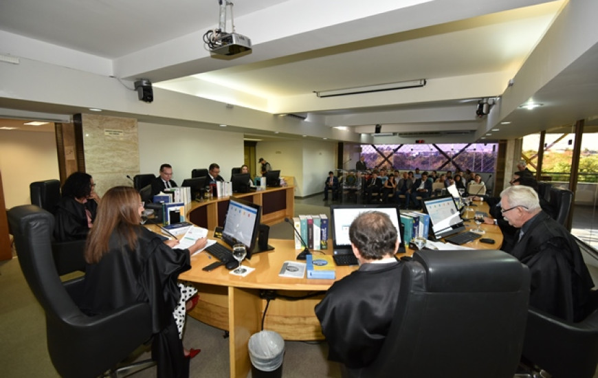 Pleno do TRE cassa diplomas de gestores de Sandolândia