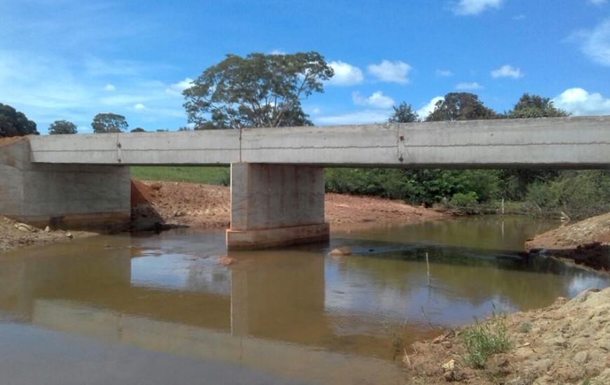 Miranda acompanha obras rodoviárias em Gurupi