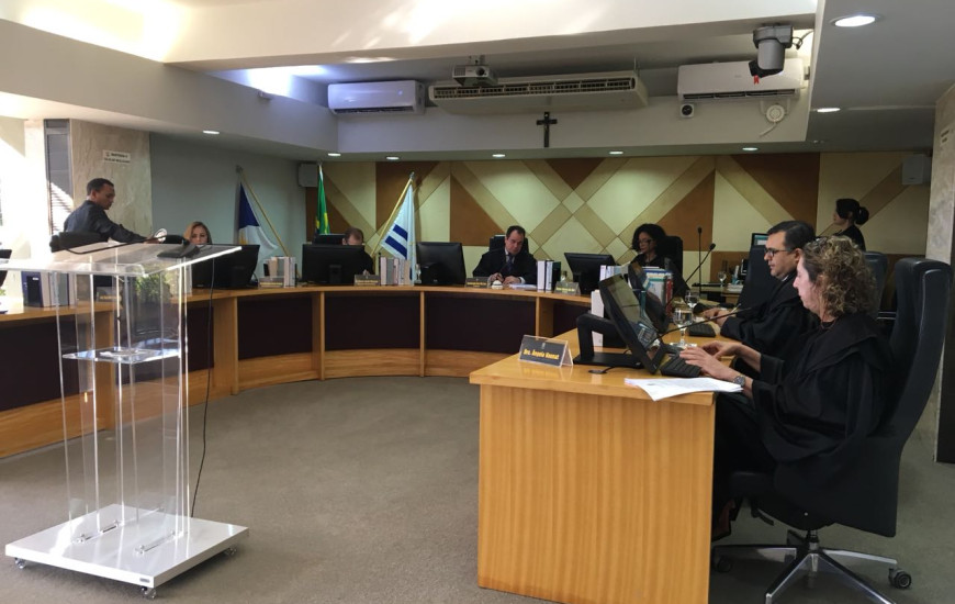 O Pleno aprovou por unanimidade as novas resoluções