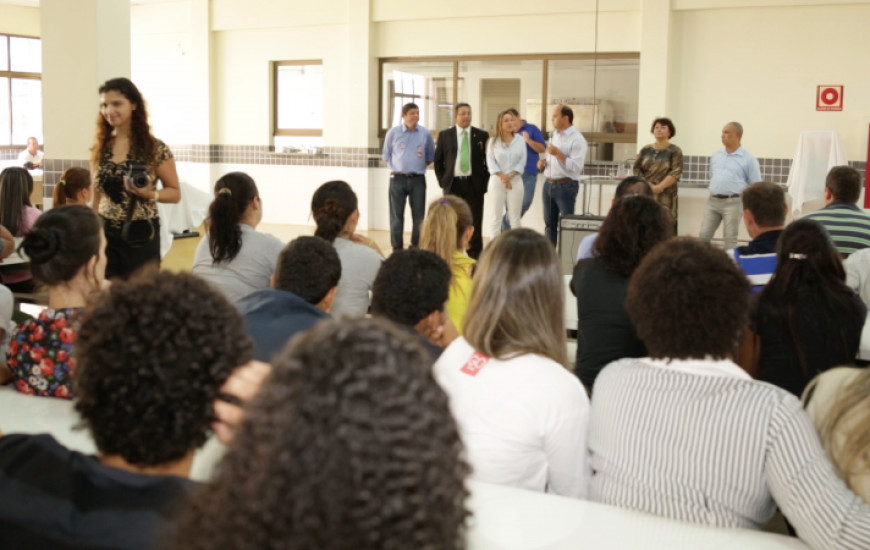 Sandoval em reunião