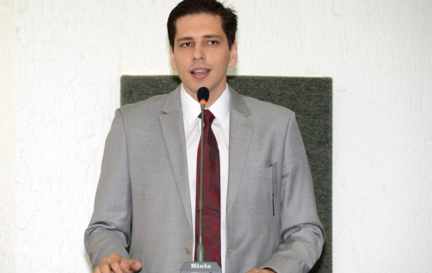 Deputado Olyntho Neto