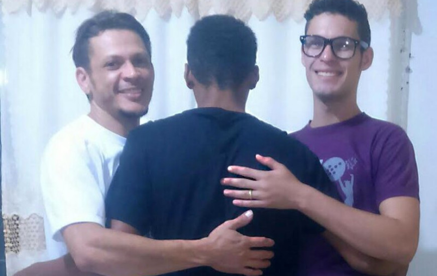 Casal do Paraná adota adolescente de Gurupi
