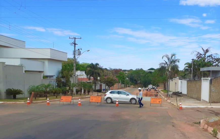 A população deve optar por transitar em vias alternativas.