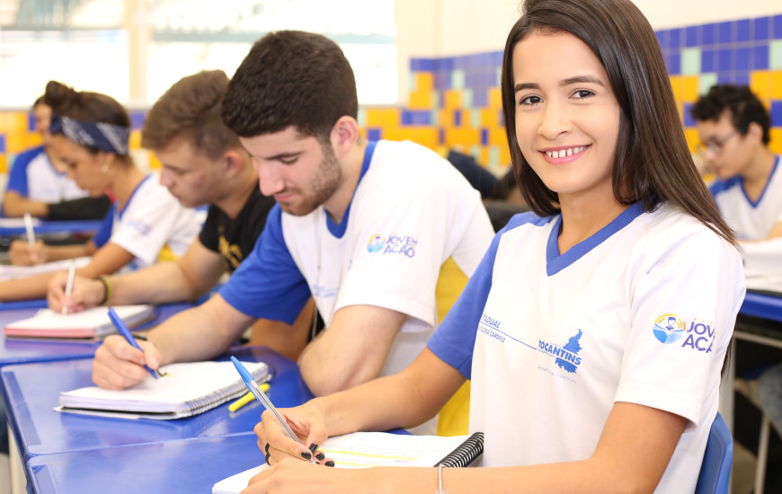 Em 2020 são 180 mil vagas disponibilizadas nas 499 escolas da rede estadual