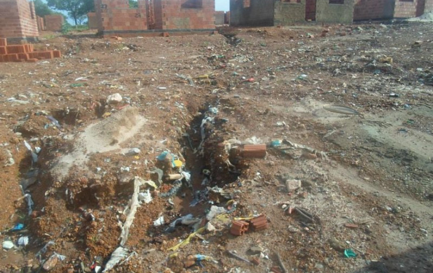 O lixo pode ser visto por todo lado