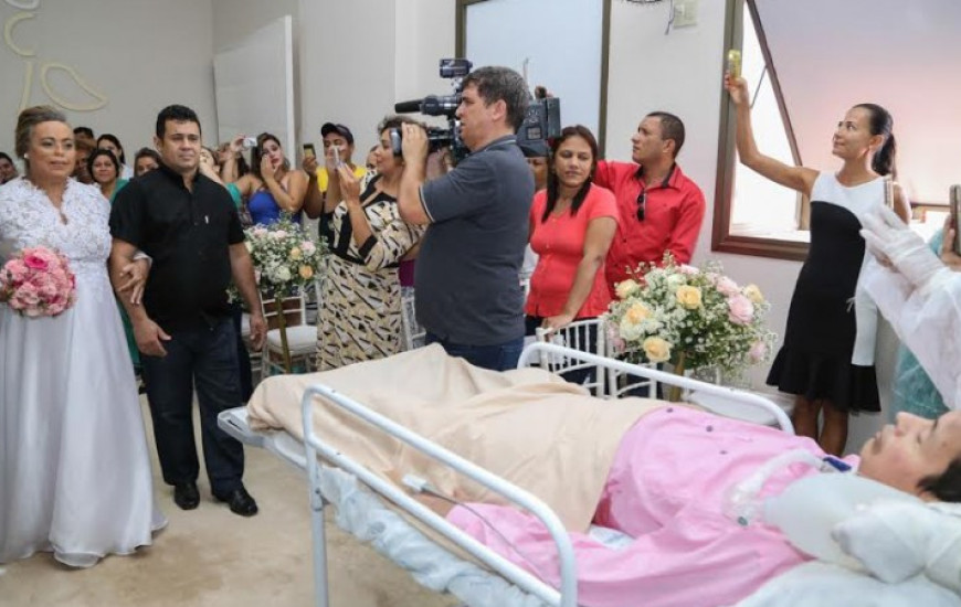Mecânico Arion Rodrigues, de 40 anos, se casou no sábado