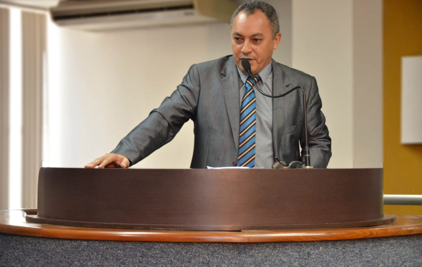 Marilon se solidarizou com a família de ex-servidor.