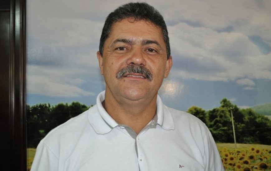 Prefeito Valuar Barros