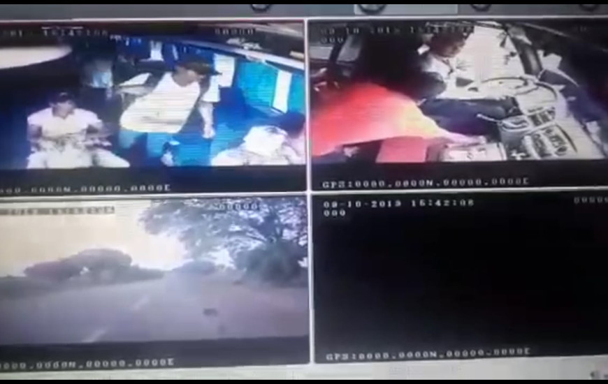 Câmeras de segurança flagraram a ação