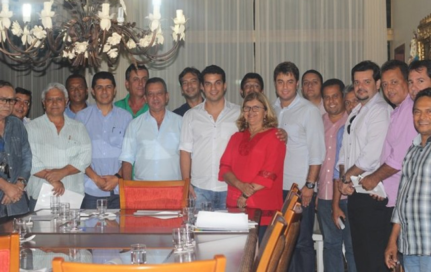 PSD se reúne e declara apoio a Toinho