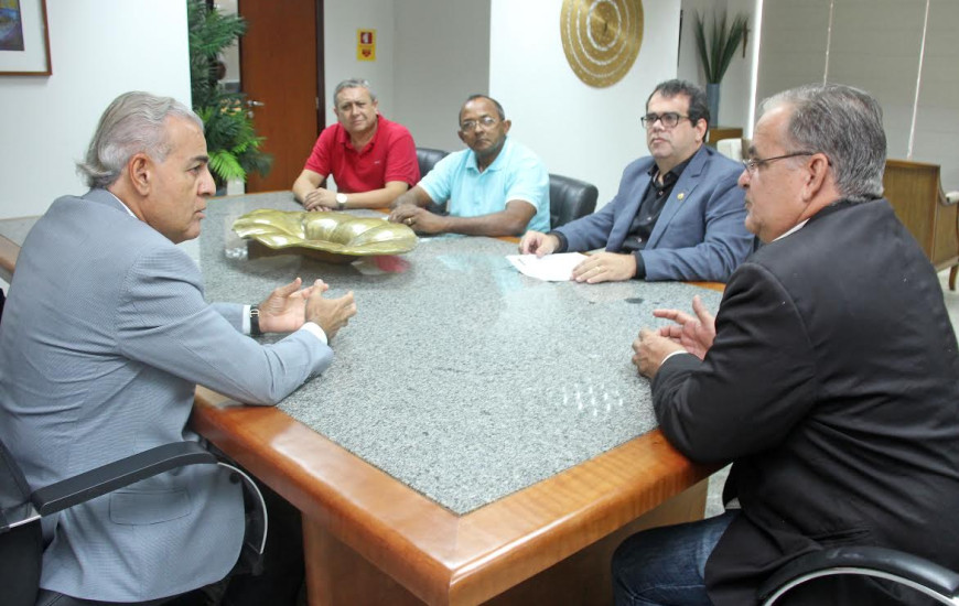 Mourão ouve membros do Conselho Estadual de Saúde