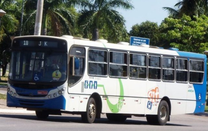 Candiatos terão ônibus extras até locais de provas