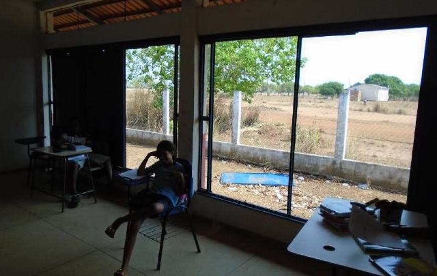 MPE encontra irregularidades em escolas