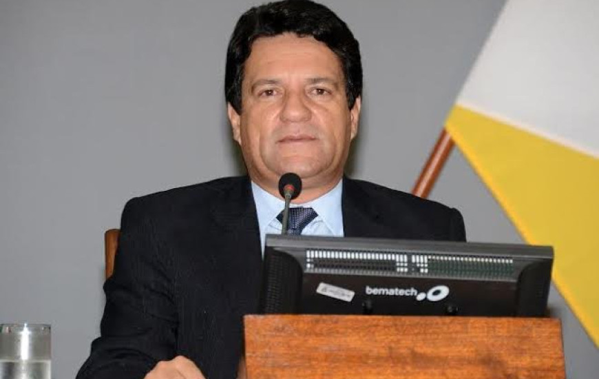 Deputado estadual Osires Damaso