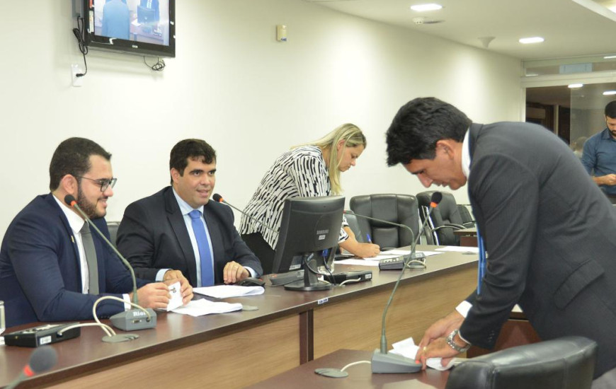 Comissão de Acompanhamento e Estudo de Políticas Públicas para a Juventude