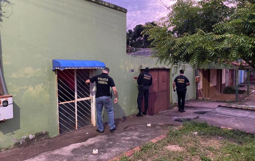 Policiais cumprem 6 (seis) mandados judiciais, sendo um de prisão preventiva