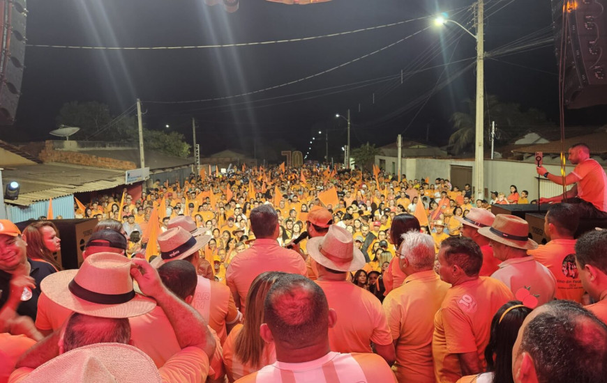 Evento do Rodeio Show em Aparecida do Rio Negro na véspera da eleição