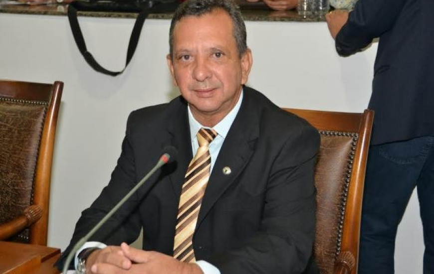 Toinho solicita academia para Fátima