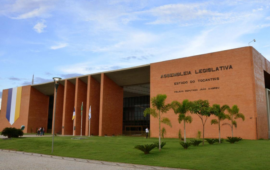 Denúncia relata que servidores não cumprem a jornada de trabalho
