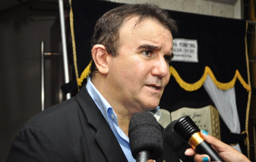 Eduardo Siqueira ainda não confirmou presença