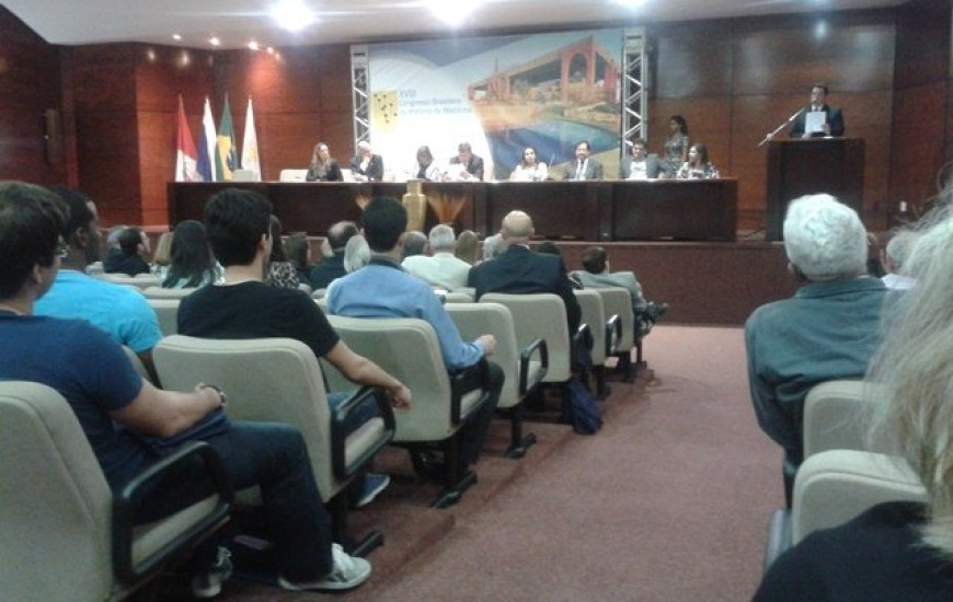 Congresso acontece no auditório da OAB