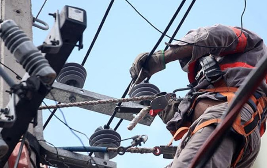 Energia é desligada durante a manutenção