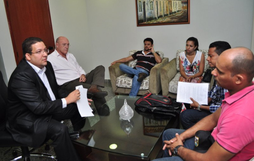 Governo conversa com candidatos no Palácio