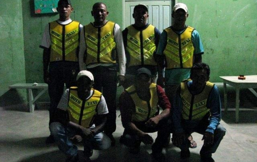 Mototaxistas em Arraias