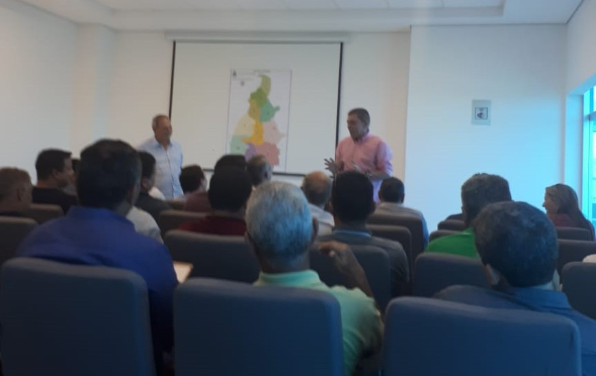 Amastha reúne coordenadores de sua campanha