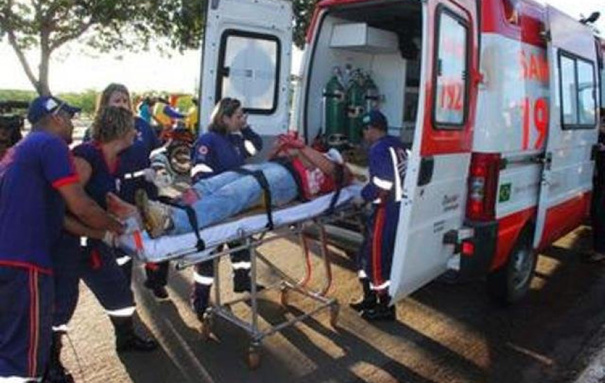 Ambulâncias estão paradas por falta de documento