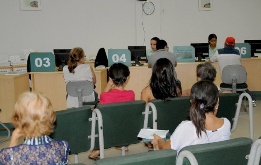 Servidores podem ficar sem atendimento