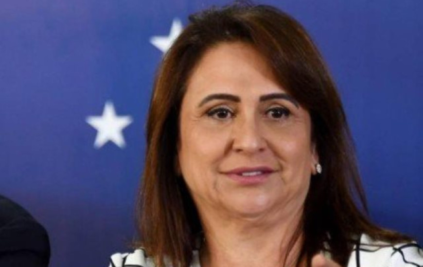 Senadora ressalta desrespeito com as famílias 