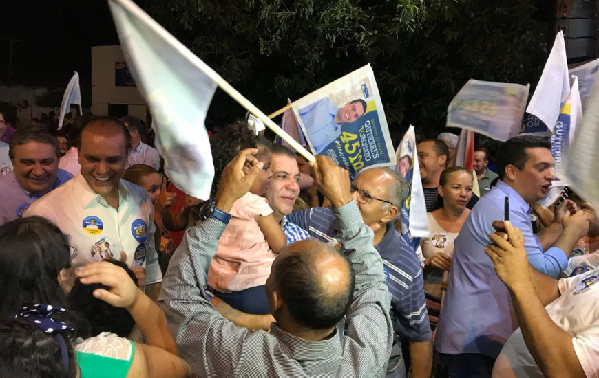 Comício realizado nesta quarta-feira em Gurupi reuniu cerca de 1.700 pessoas