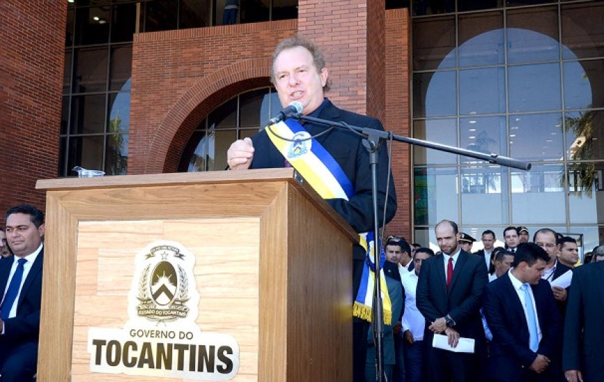 Carlesse anuncia que fará mudanças na gestão