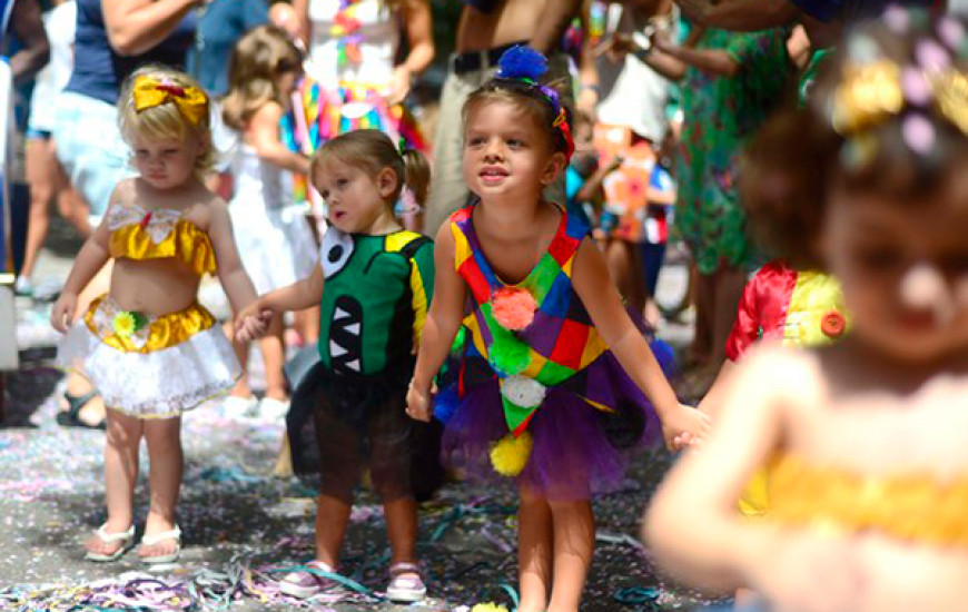 Crianças na folia