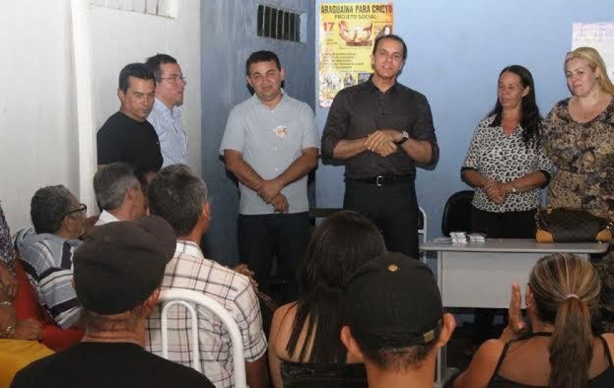 Ataídes em reunião na noite desta 2ª