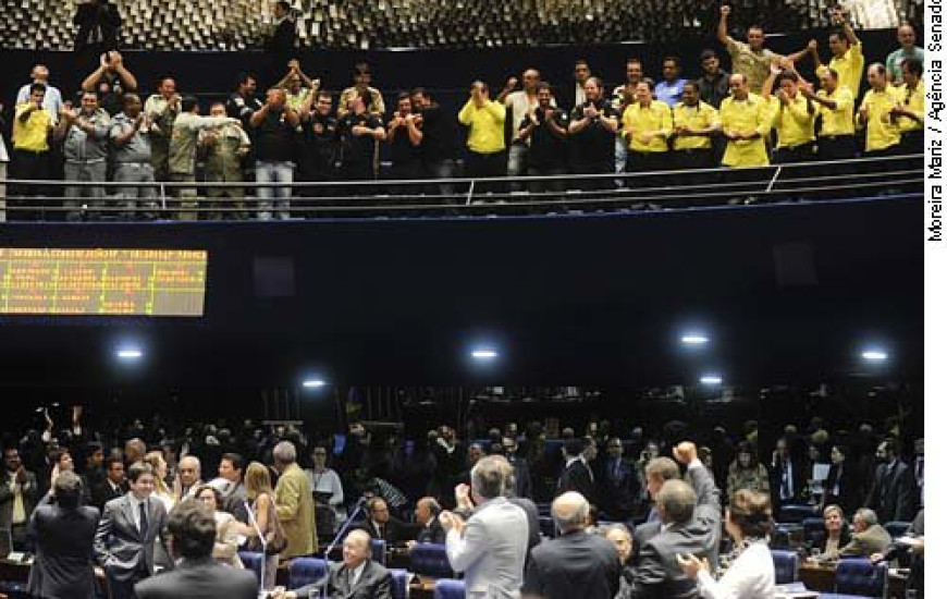 PEC 77 é aprovada por unanimidade