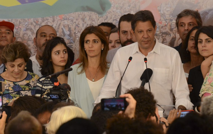 Em tom firme, Haddad discursou por cerca de dez minutos