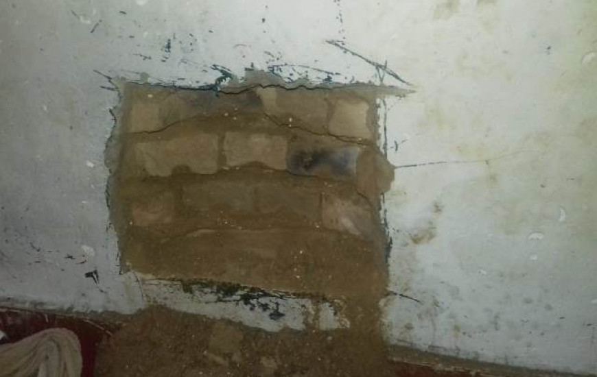 Presos escavavam túnel para fugir da cadeia