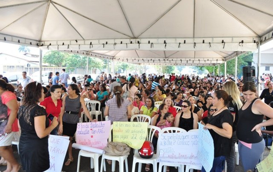 Servidores estão em assembleia no Sintet Palmas