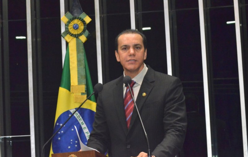 Suplente Ataídes Oliveira