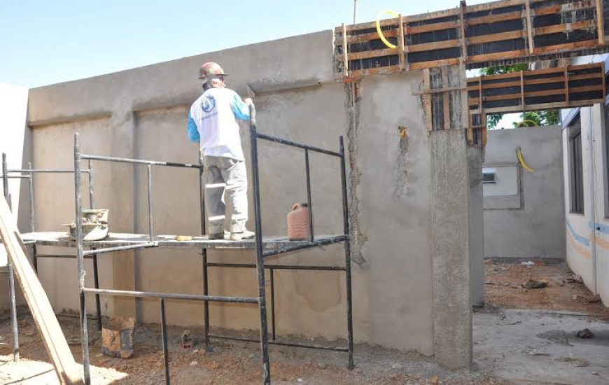 Obras estão em ritmo acelerado, segundo a Sesau